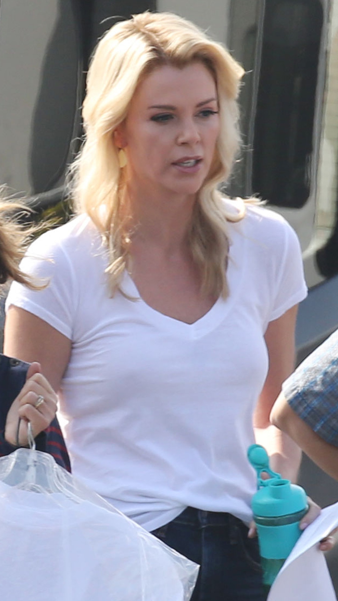 See Charlize Theron as Megyn Kelly in First Look at Roger Ailes Movie